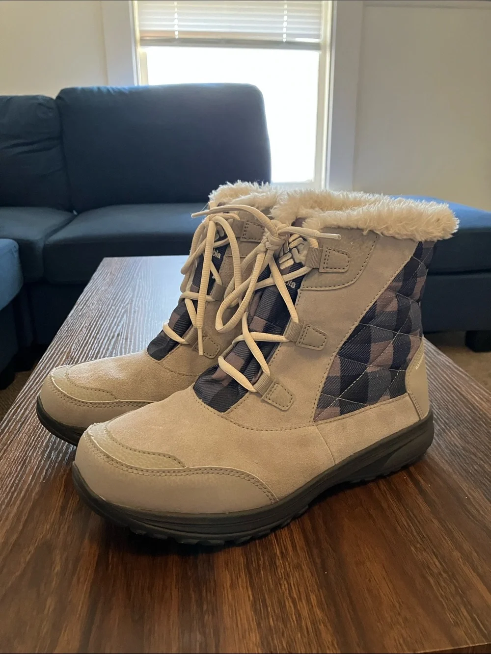 Columbia Women's Gray Faux-Fur Lined Winter Boots with Navy Plaid Accents